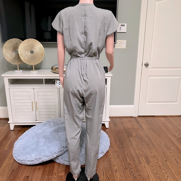 “At Your Best” Lightweight Jumpsuit. Very Classy. Size US 8. Great Fit! NWT! - Picture 4 of 5